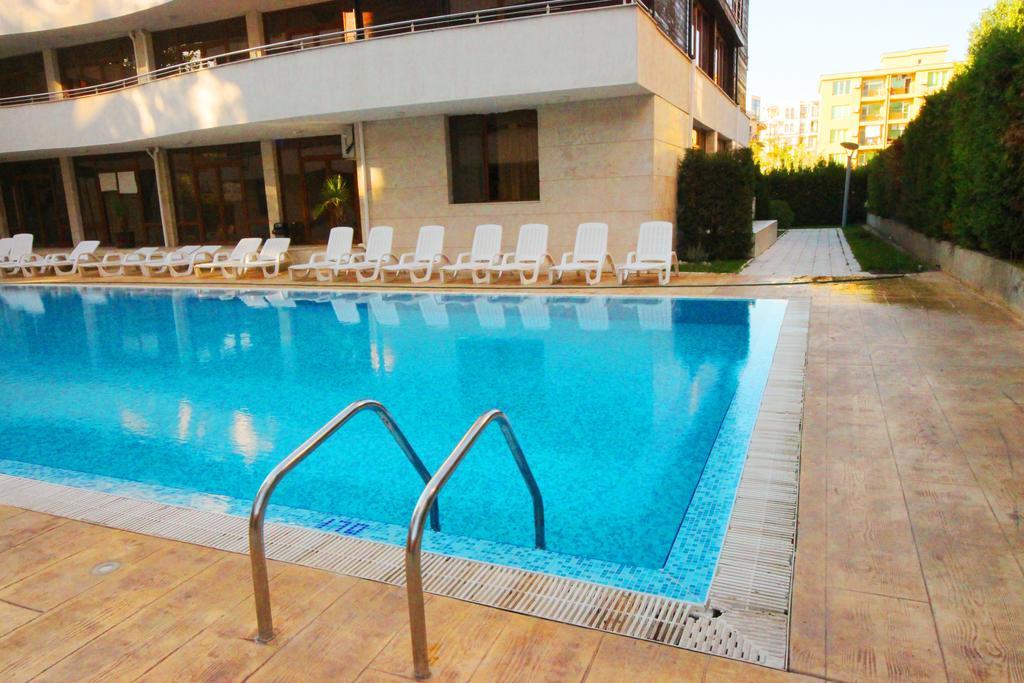 Eden - Menada Apartments ซันนีบีช ภายนอก รูปภาพ