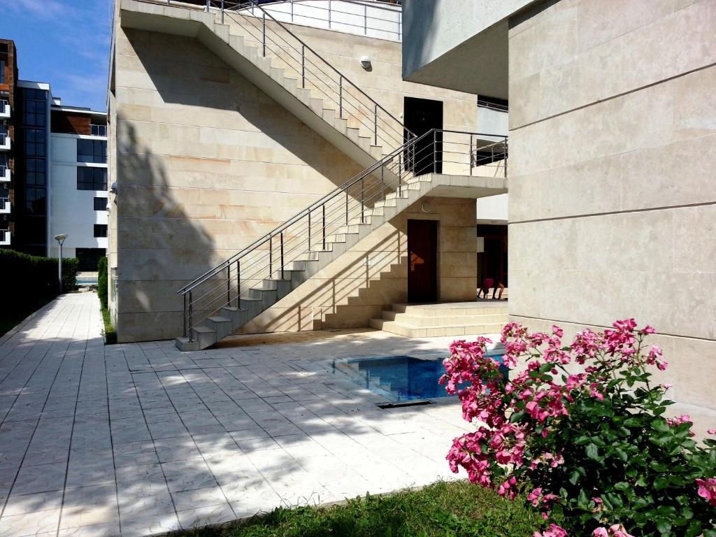 Eden - Menada Apartments ซันนีบีช ภายนอก รูปภาพ