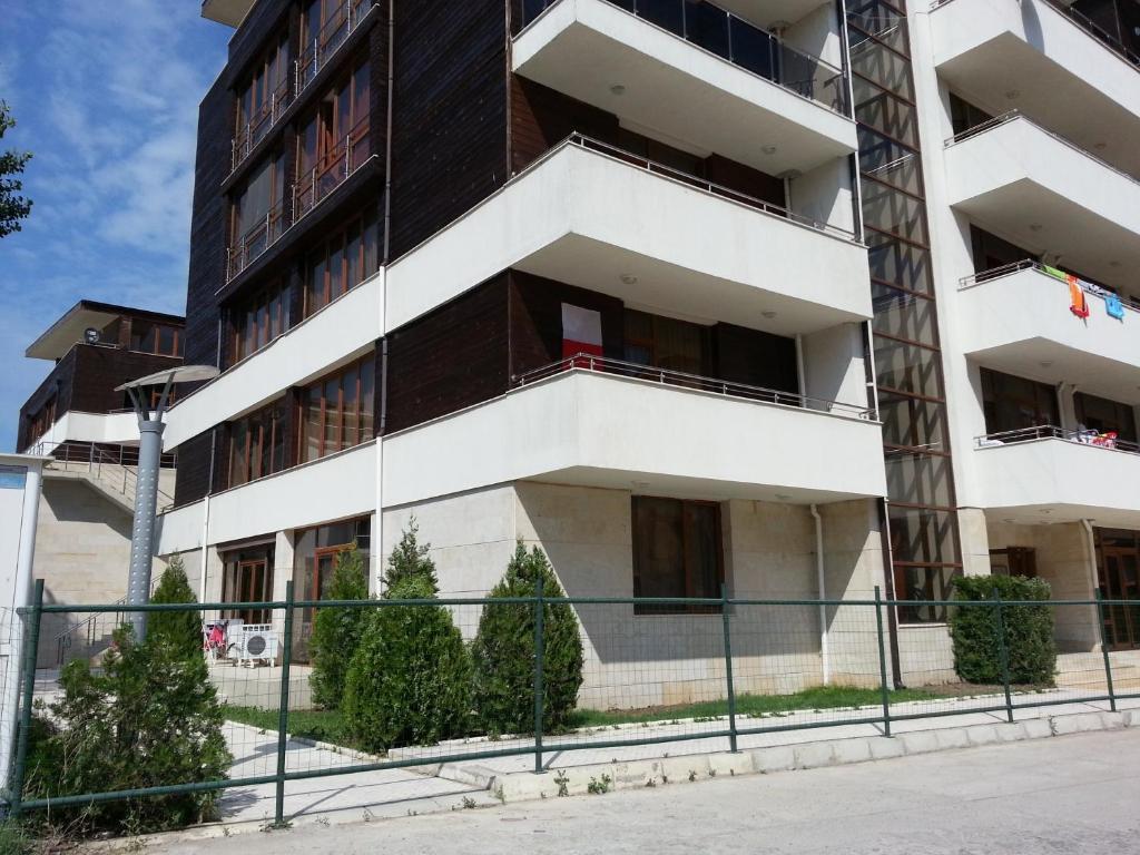 Eden - Menada Apartments ซันนีบีช ภายนอก รูปภาพ
