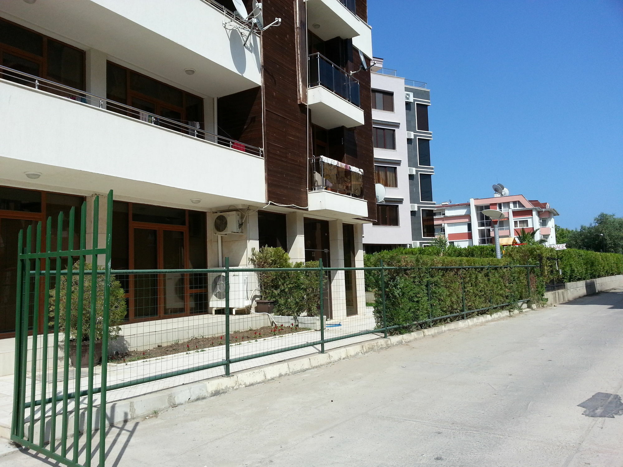 Eden - Menada Apartments ซันนีบีช ภายนอก รูปภาพ