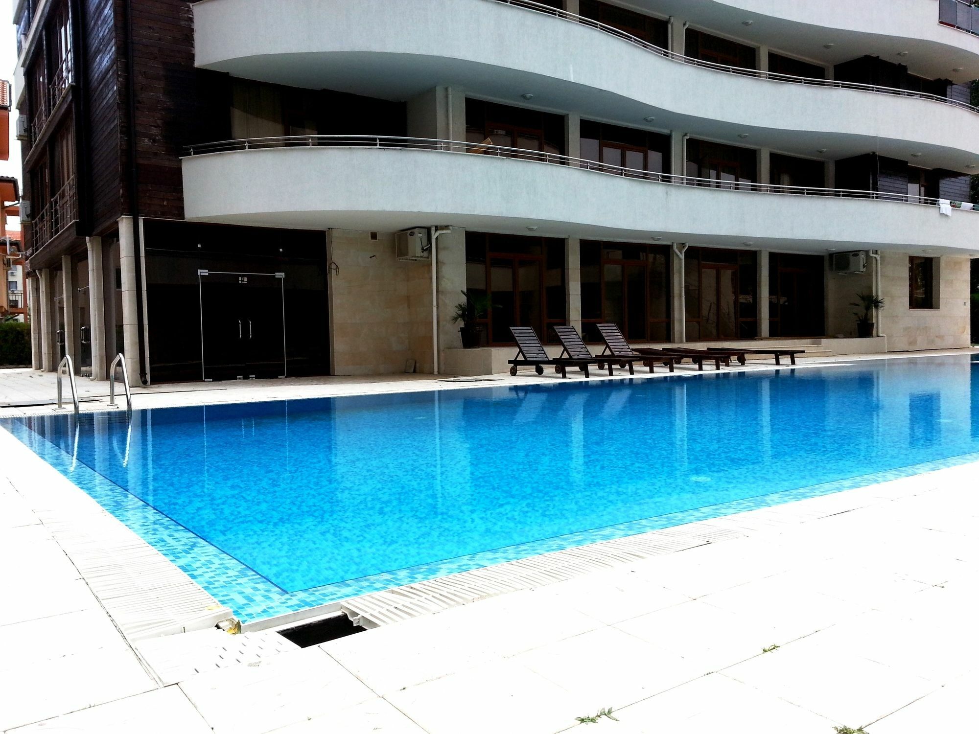 Eden - Menada Apartments ซันนีบีช ภายนอก รูปภาพ
