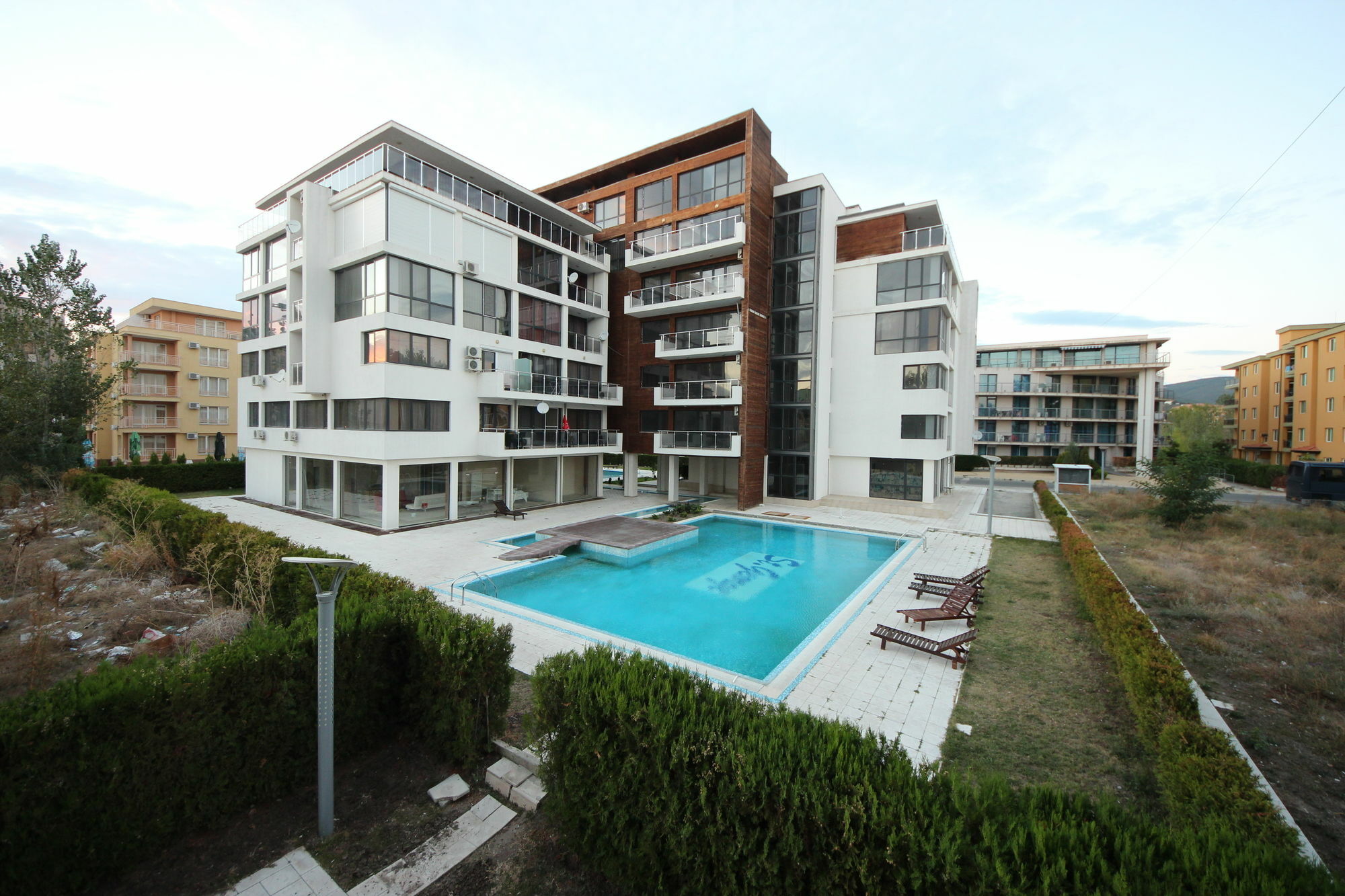 Eden - Menada Apartments ซันนีบีช ภายนอก รูปภาพ